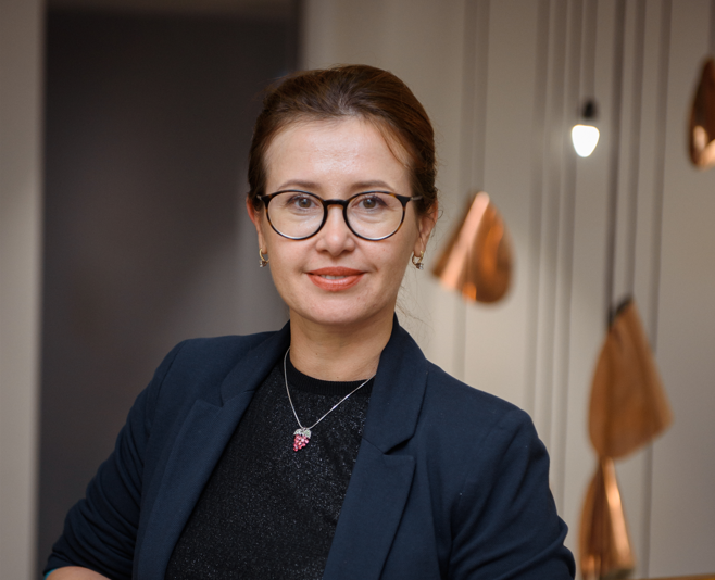 LAZĂR Diana